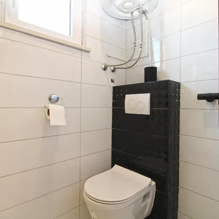 Apartment Old Town 2337 Pula